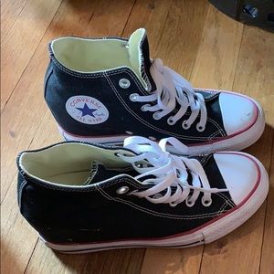 Wegde Sneakers